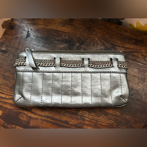 Silver clutch. Express. - Picture 3 of 3